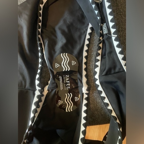 New Zaful Crochet Trim Bikini Bottom 8 - Picture 5 of 7